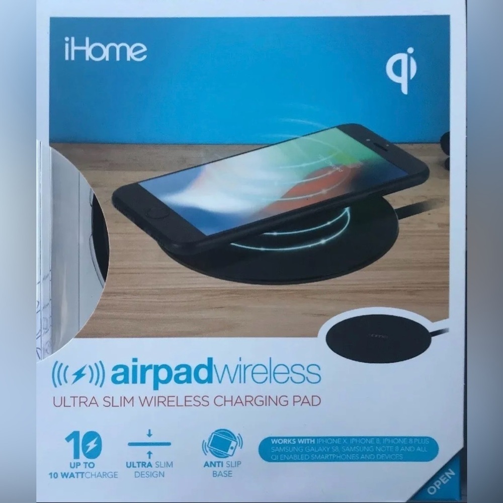 iHome Ultra Slim Wireless Charging Pad in Black